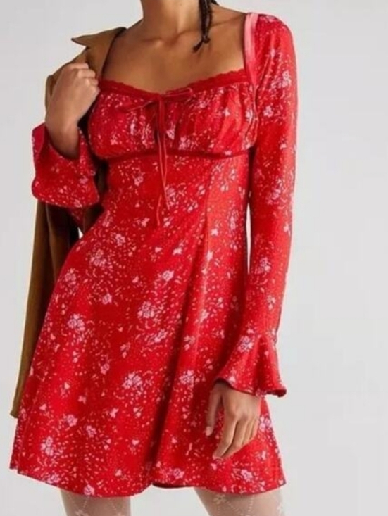 Free People Dresses & Skirts - FREE PEOPLE Tess Mini Dress Red Floral Pop Combo, size S
